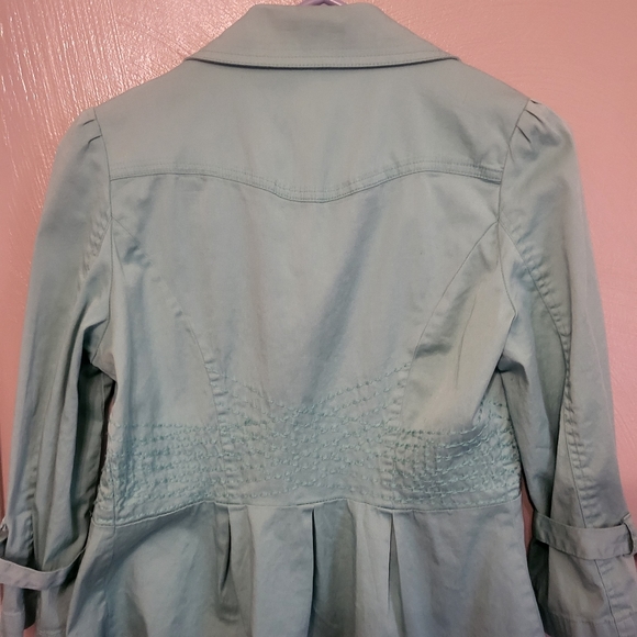 American Rag Sage green jacket with buttons and buckles on the sleeve - Picture 4 of 7